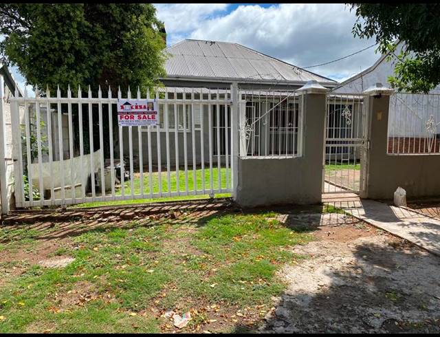 15 BEDROOM HOUSE FOR SALE IN SANDRINGHAM